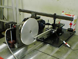 Figure 1. A device for testing lubrication of reciprocating movements measures friction and lubrication states in piston rings during reciprocating motion. 