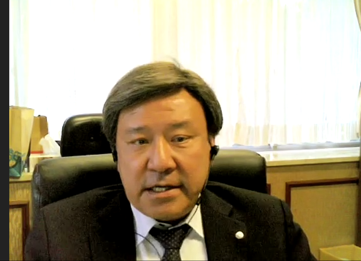閉会挨拶の様子（舞田理事）.png