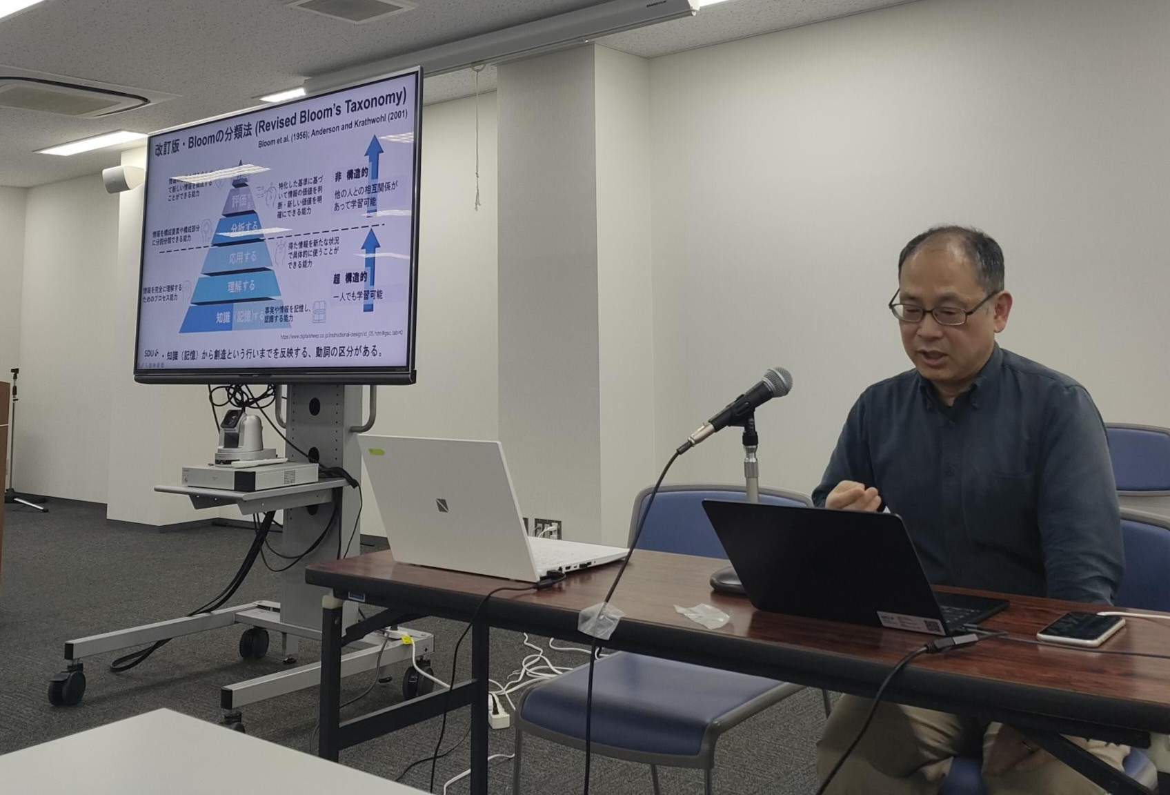 南デンマーク大学 小栗 一将 准教授の講演の様子.PNG