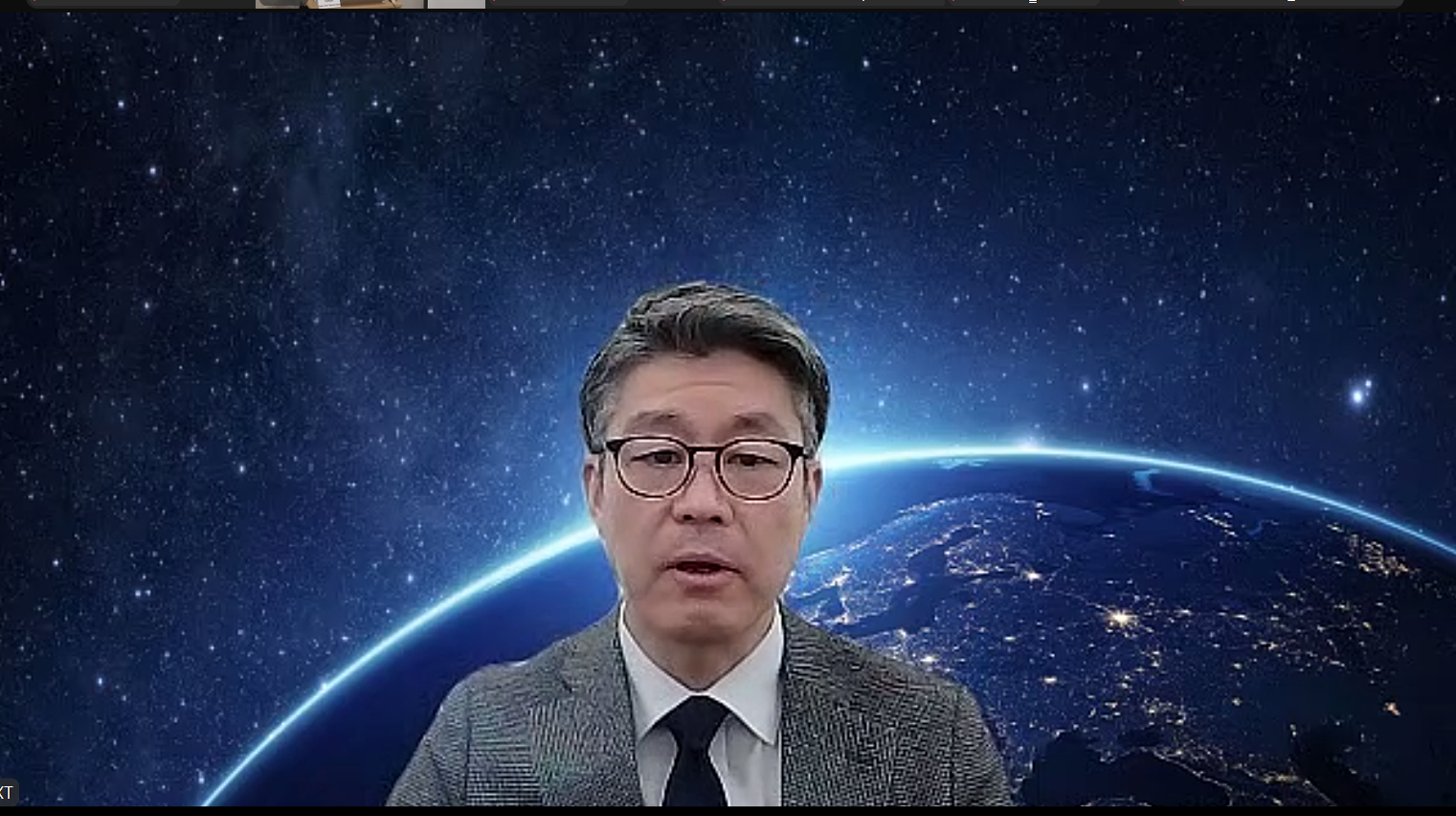 佐藤参事官２.png