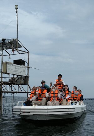 20251210_Mussel Farm Visit_2.jpg