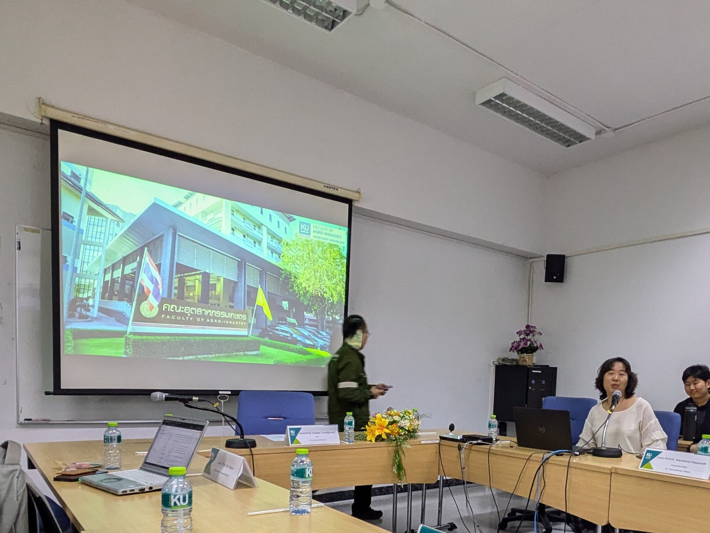 https://www.g2.kaiyodai.ac.jp/oqeanous/topics/img/PXL_20241220_090123434.jpg